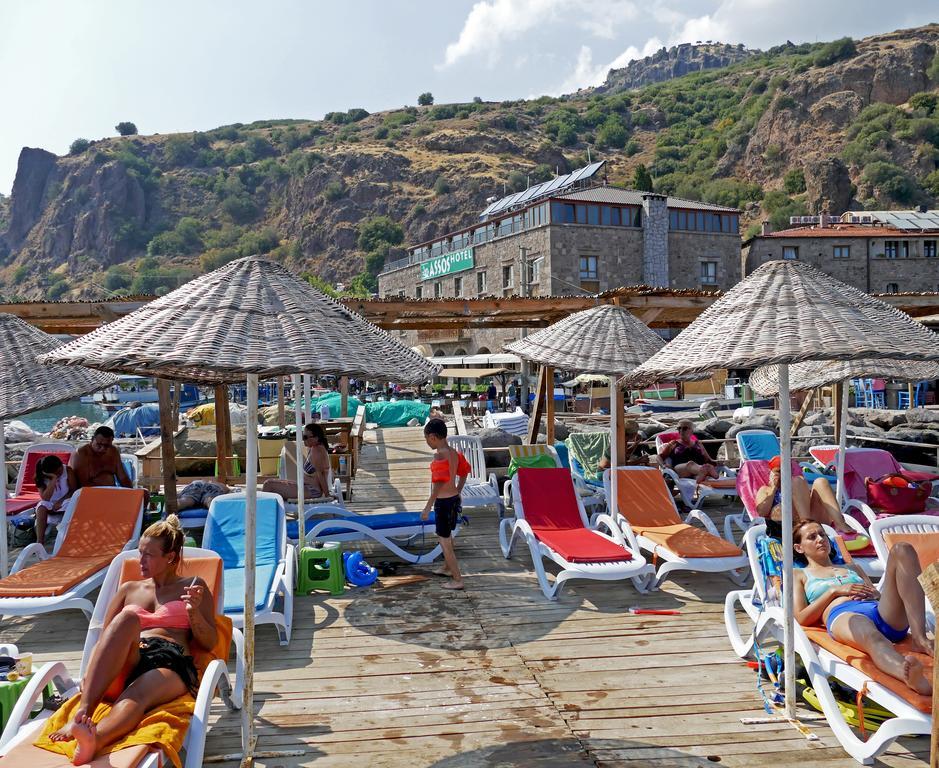 Assos Hotel Exterior foto