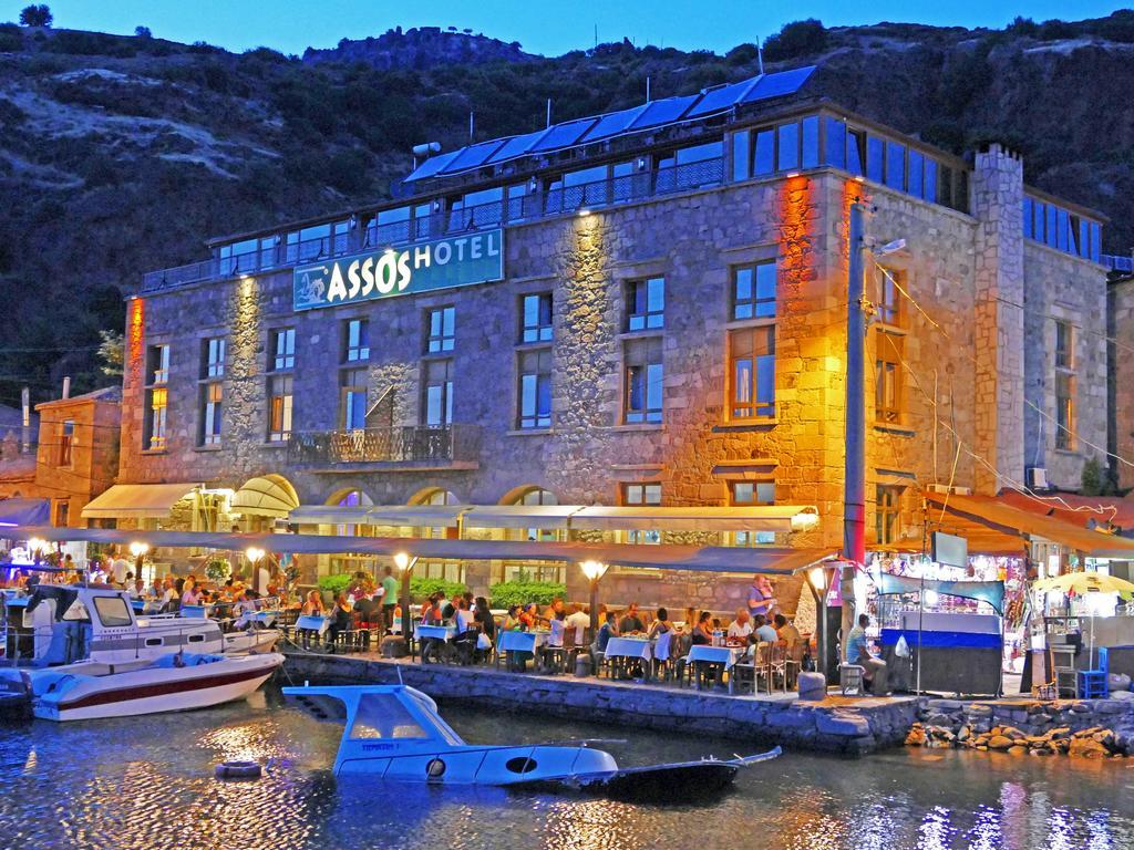 Assos Hotel Exterior foto